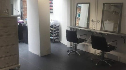 Hair and Beauty Boutique billede 2