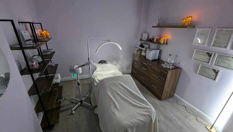Curve Skin Studio image 1
