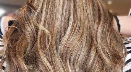 Hair by Katrina @ The Hair barn Bild 3