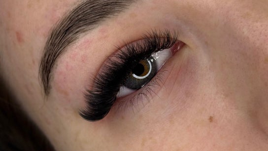 Nueè Lashes