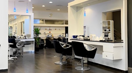 Elegant seating and modern decor at Salon Arabel | صالون أرابيل, Riyadh, Riyadh Province, SA.