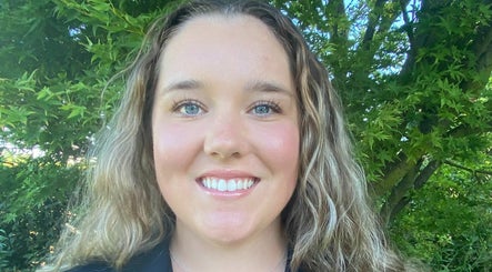Lana McCartin - Massage Therapist 