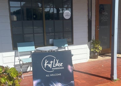 Exterior of Kut Loose Hairdesign Robe in Robe, South Australia, AU showcasing a welcoming entrance.