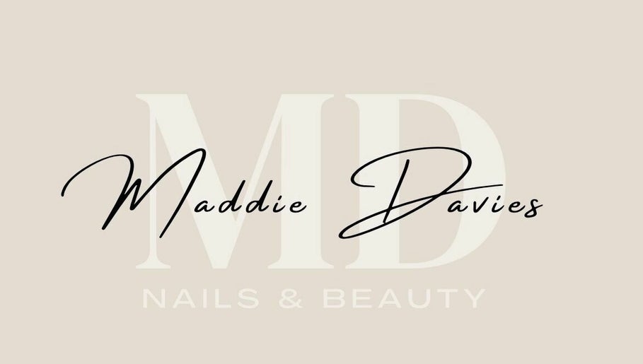 Maddie Davies Beauty, bild 1
