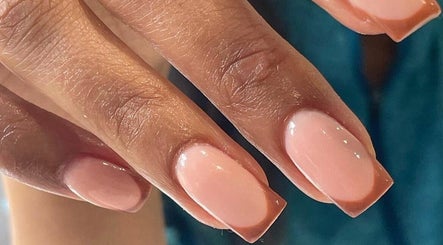 Nini Nails and Beauty изображение 2