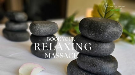 Luxe Lounge Home Service Massage – obraz 2