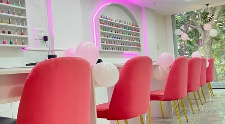 Own Your Nails Salon image 2