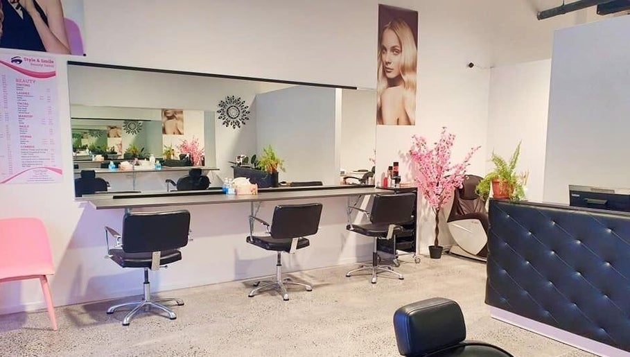 Style and Smile Beauty Parlour صورة 1