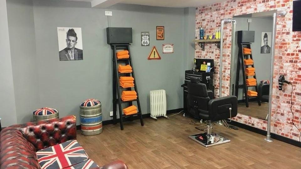 The Dog House barber shop 202 High Street Earl Shilton Fresha