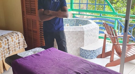 AB's Heavenly Touch Spa image 2