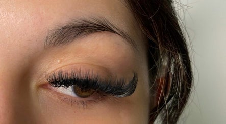 Cloud Nine Lashes صورة 2