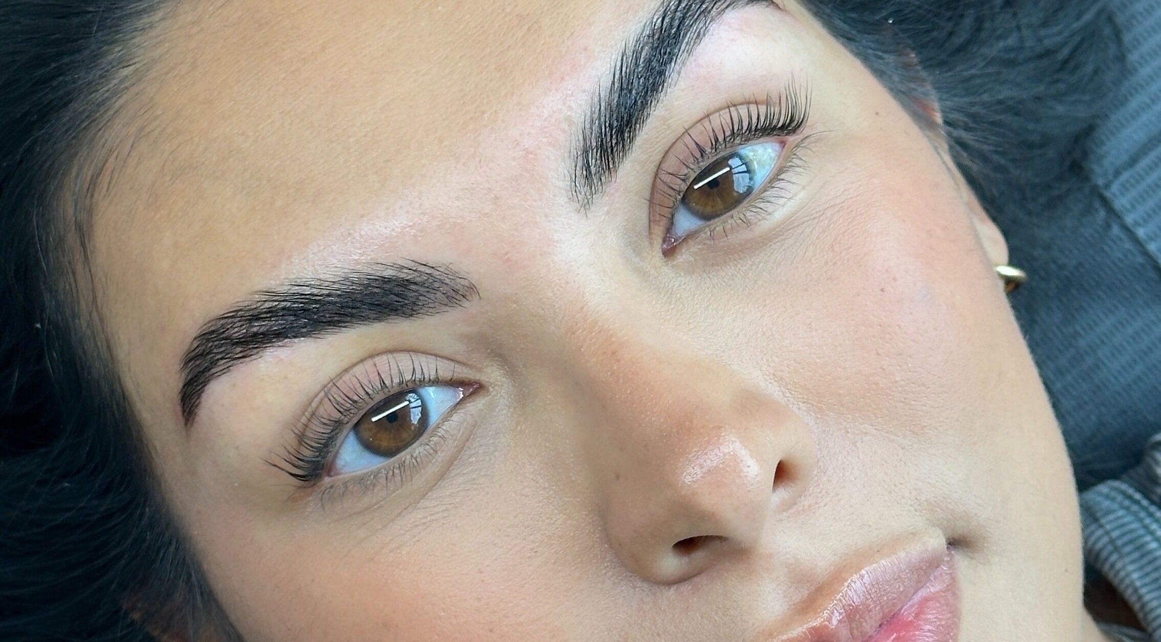 Perfectly groomed eyebrows at Brows by Kasey, Verdun, Québec, CA, showcasing expert beauty care.