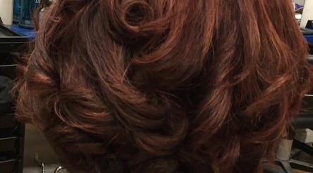 CMF HAIRDRESSING W5 slika 3