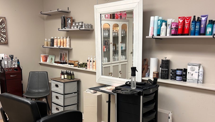 Aspen & Ivy Hair Studio – kuva 1