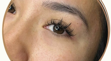 Lashes Cancún - by Meredith G., bilde 3