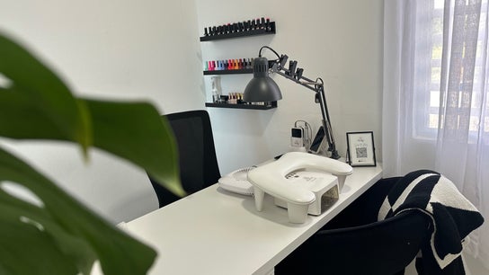 Aura Salon | Isabela PR