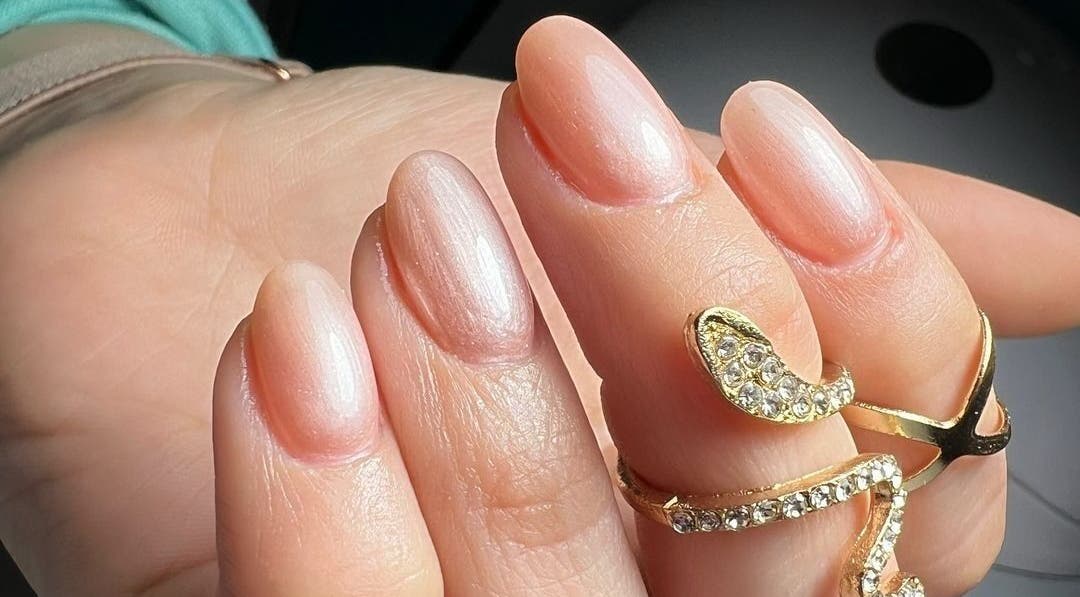 Manicura moderna en Dchamas | Caracol Ñuñoa | Local 10B, Santiago, Región Metropolitana, CL.