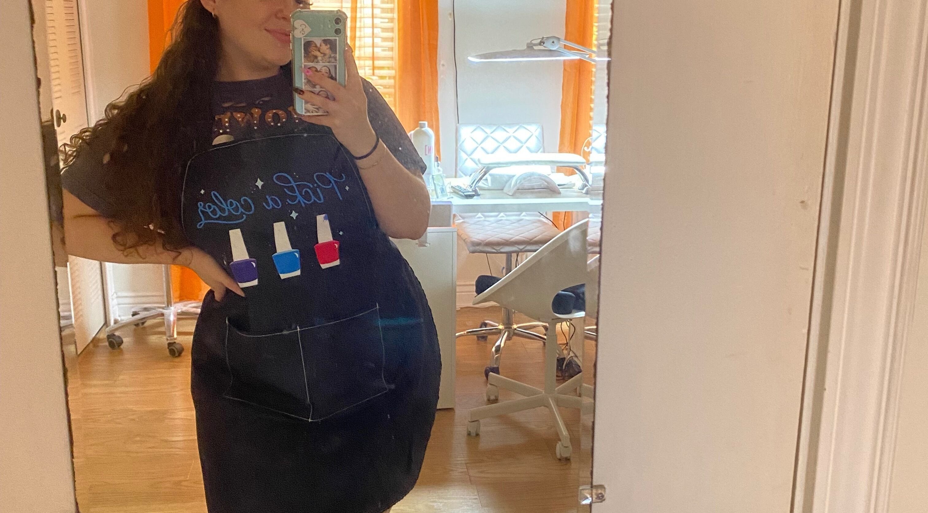 Polishedbycass stylist in elegant salon space, Ocoee, Florida, US. Modern decor and professional setting.