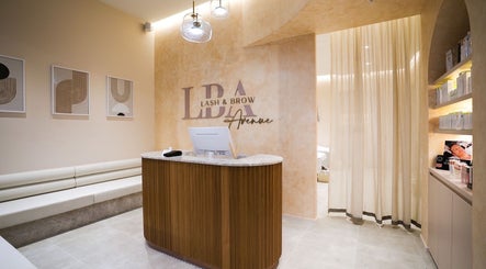 Lash and Brow Avenue - Ed Square, bilde 3