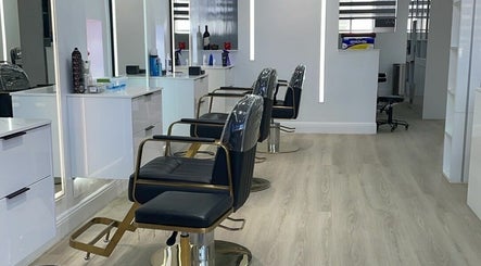 Sunesy Hair Salon image 3