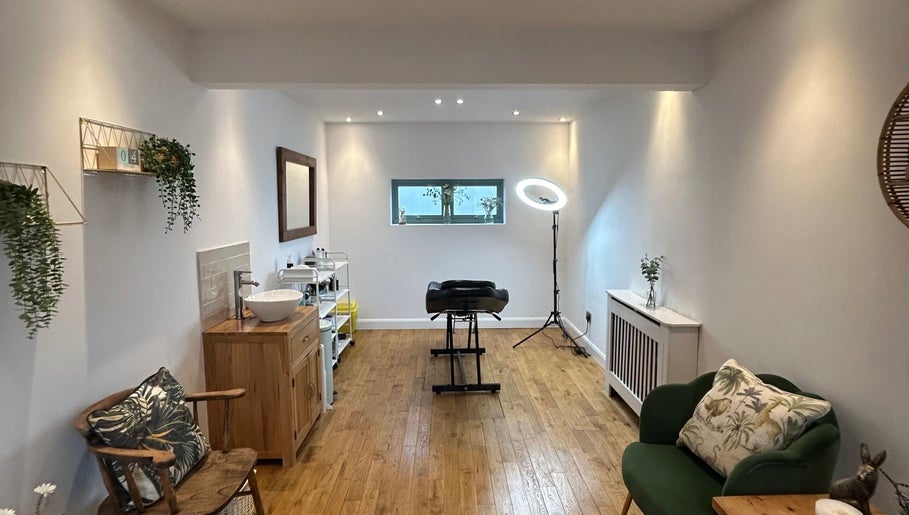 The Brow and Beauty Cottage, B79 9BE image 1