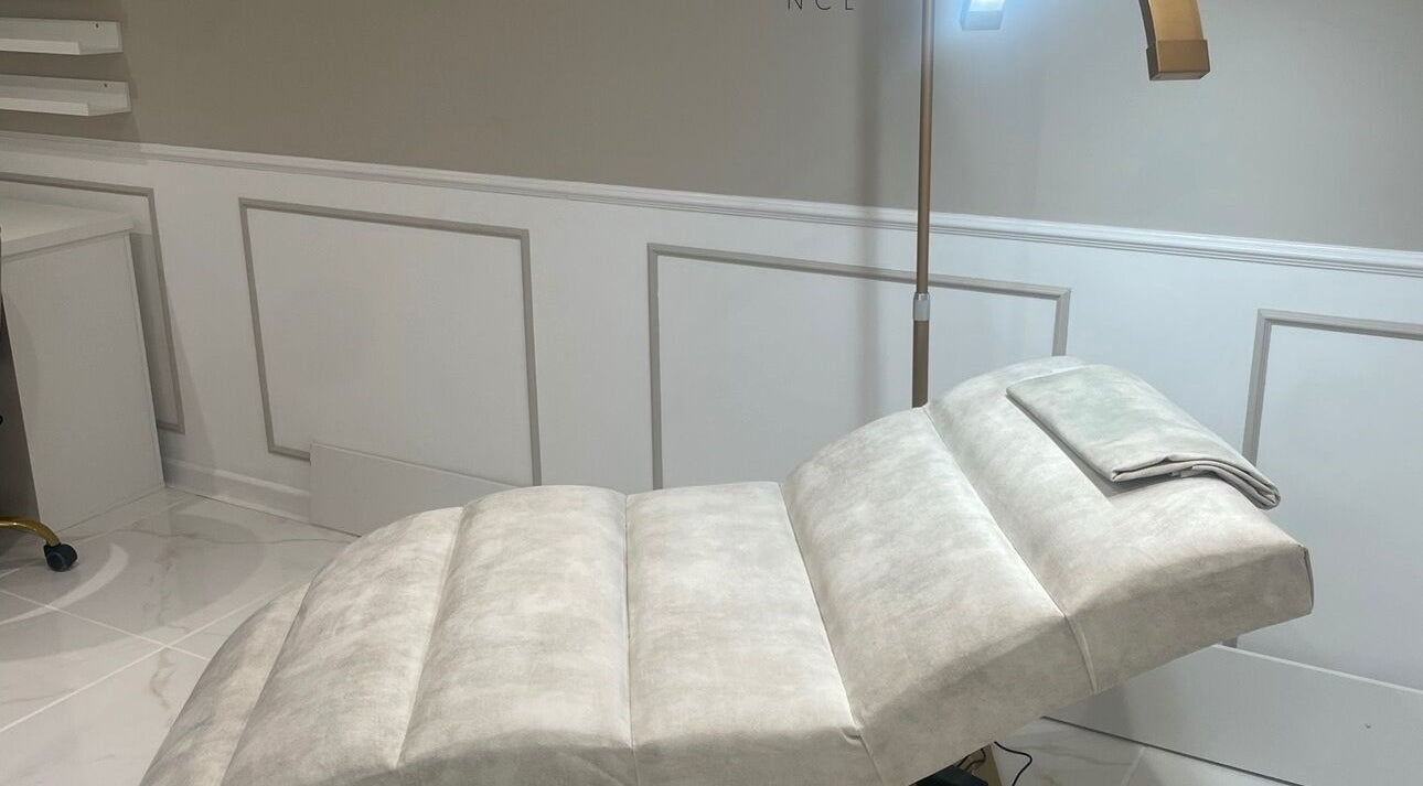 Luxurious reclining chair at The Lash Line NCL, Studio Twenty, Newcastle upon Tyne, England, GB.