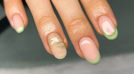 Image de BiOlivia Nails 3