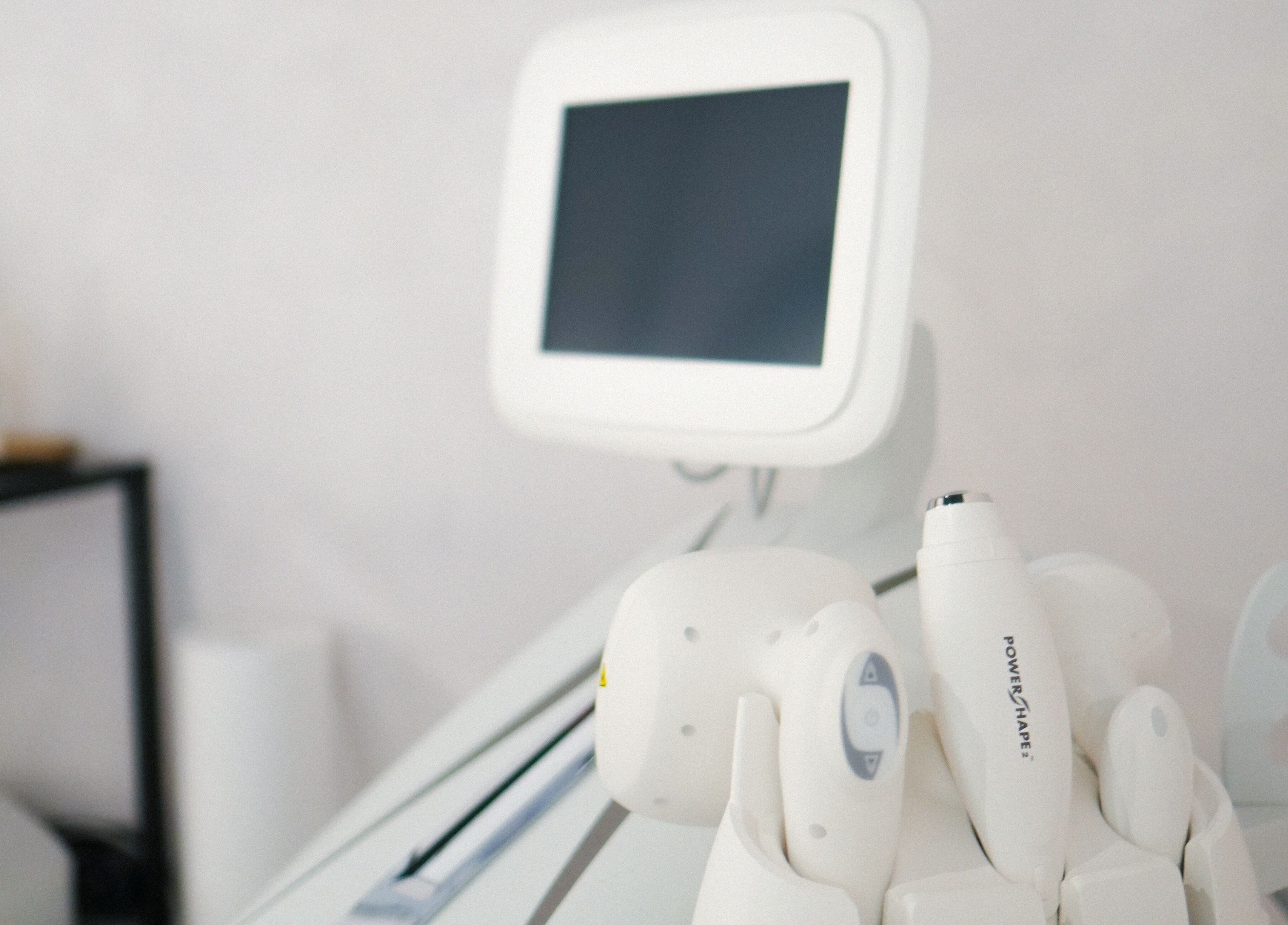 Lézeres eszközök az Inglow Aesthetics - Lézeres Szőrtelenítő és Esztétikai Szalonban, Budapest, Magyar, HU.