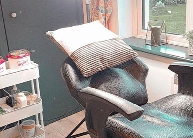 Relaxing treatment chair in Secret Garden Makeup & Beauty, Enniscorthy, IE, for ultimate comfort.