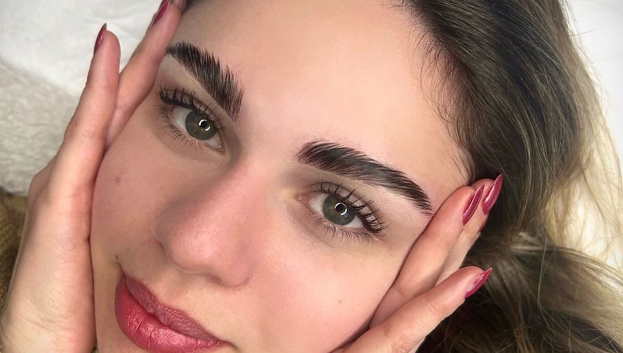 Immagine 1, Find Your Brows