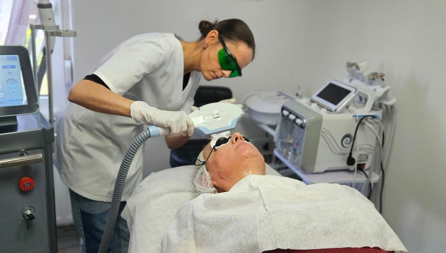 Primrose Beauty Salon image 1