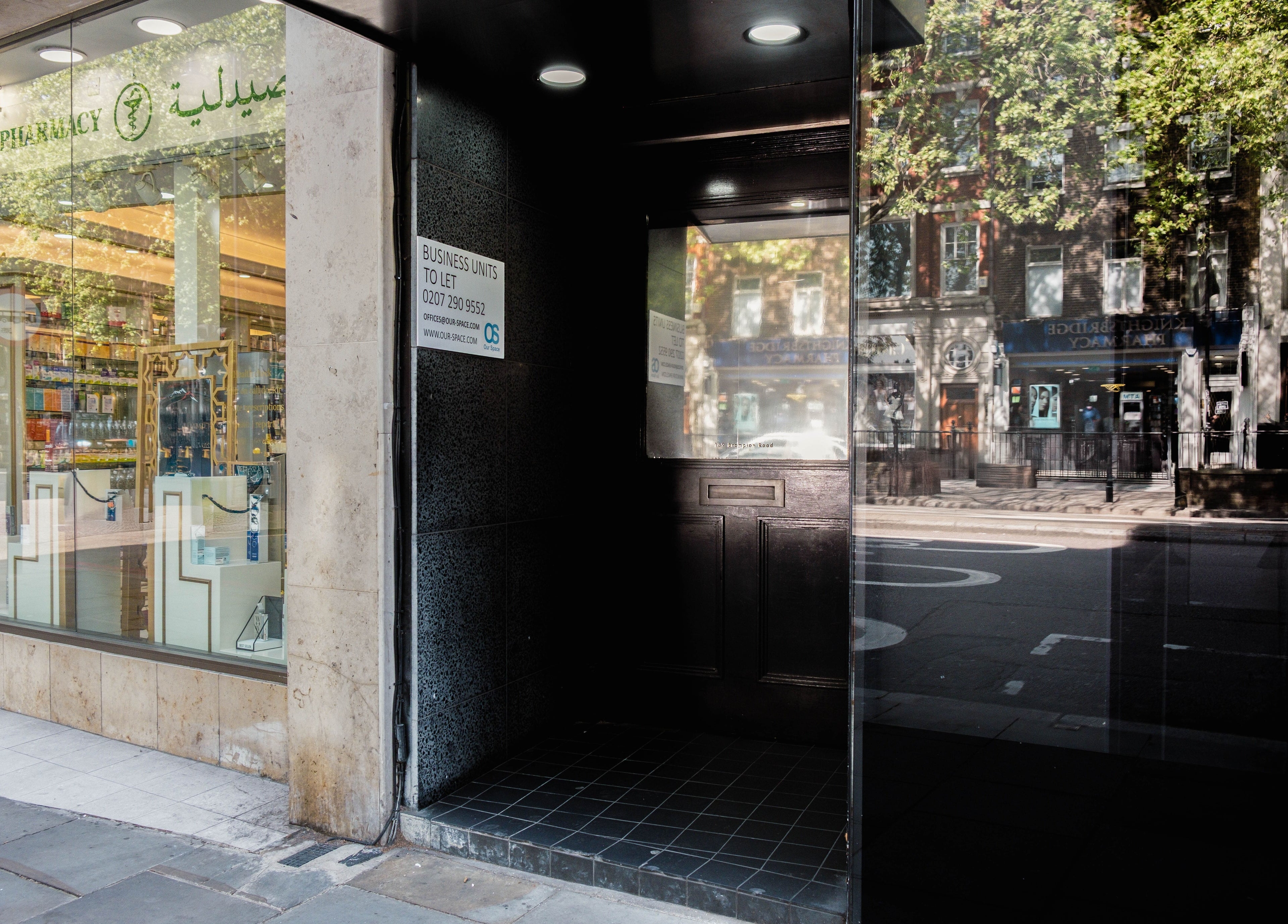 Entrance of Unique Brow London with elegant storefront in London, England, GB, showcasing beauty services.