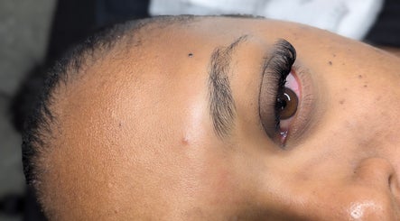 Lash Beauty TT image 2