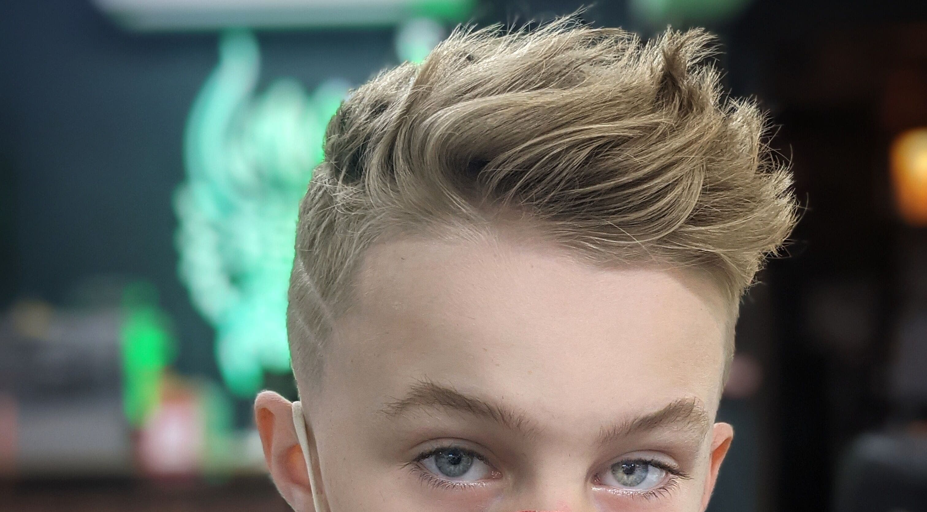 Trendy haircut at Barber Zeph on Hong Kong Island, Hong Kong Island, HK, showcasing a modern style.