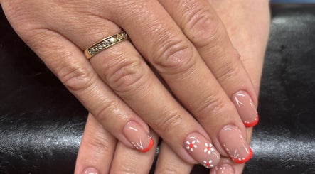 Petal’s Beauty- Easingwold image 2