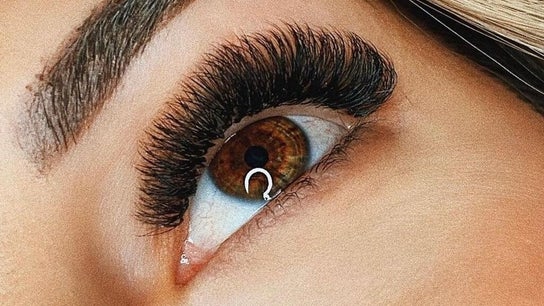 Olivio George • Lash Designer • Extensão de Pestanas •