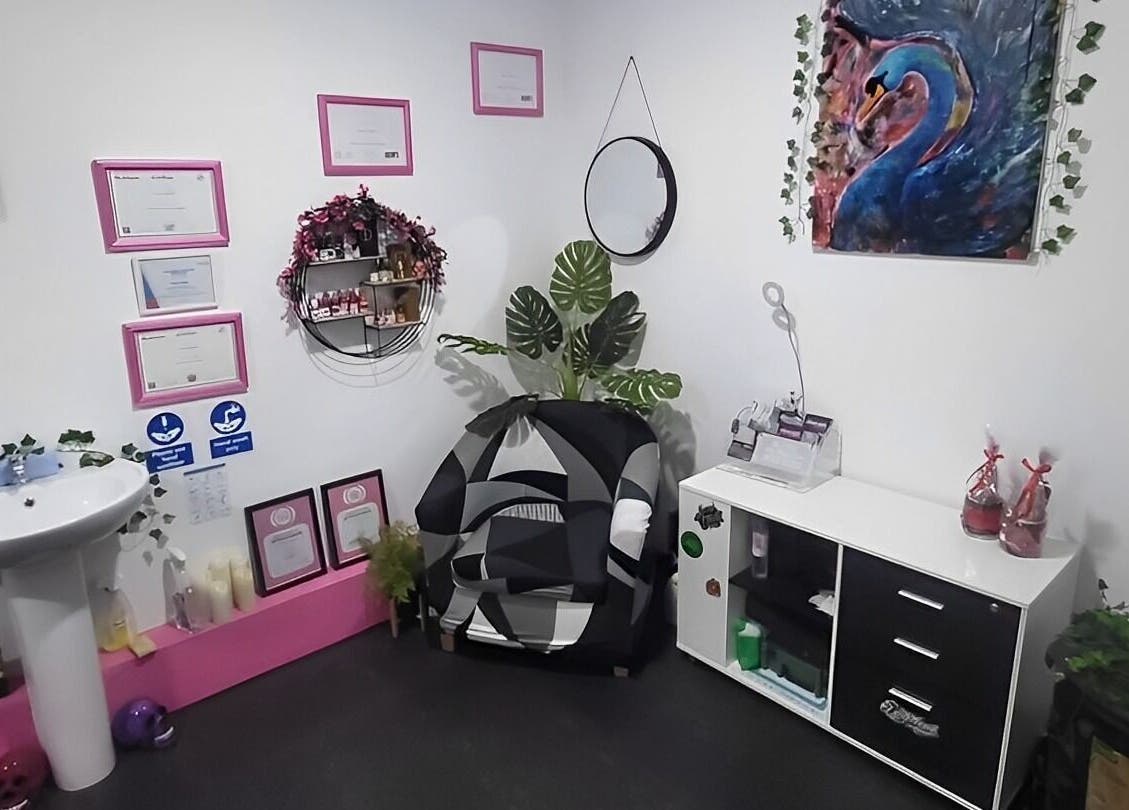 Cozy decor at Sarah Welsh - Tattoo & Permanent Makeup in Dunfermline, Scotland, GB.