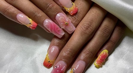 Image de Artzy Nails 2