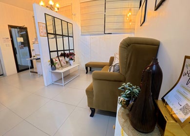 Elegant seating at Lueur Beauty and Wellness, Quezon City, Metro Manila, PH, showcasing a welcoming ambiance.