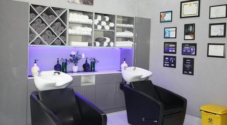 Immagine 3, Comb and Scissors Gents Salon
