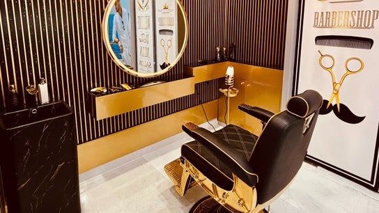 Comb and Scissors Gents Salon