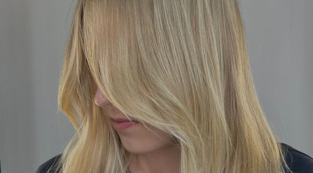 Natacha Macatto Hair