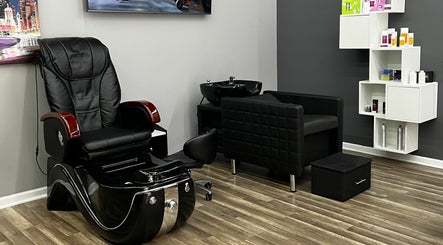 Shine on Gentlemen's Salon and Spa