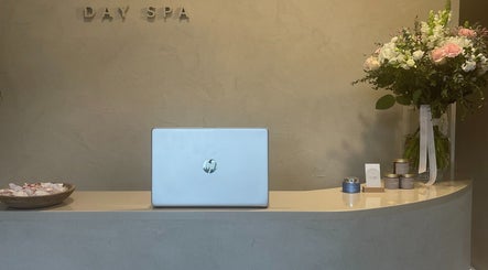 La Mer Day Spa