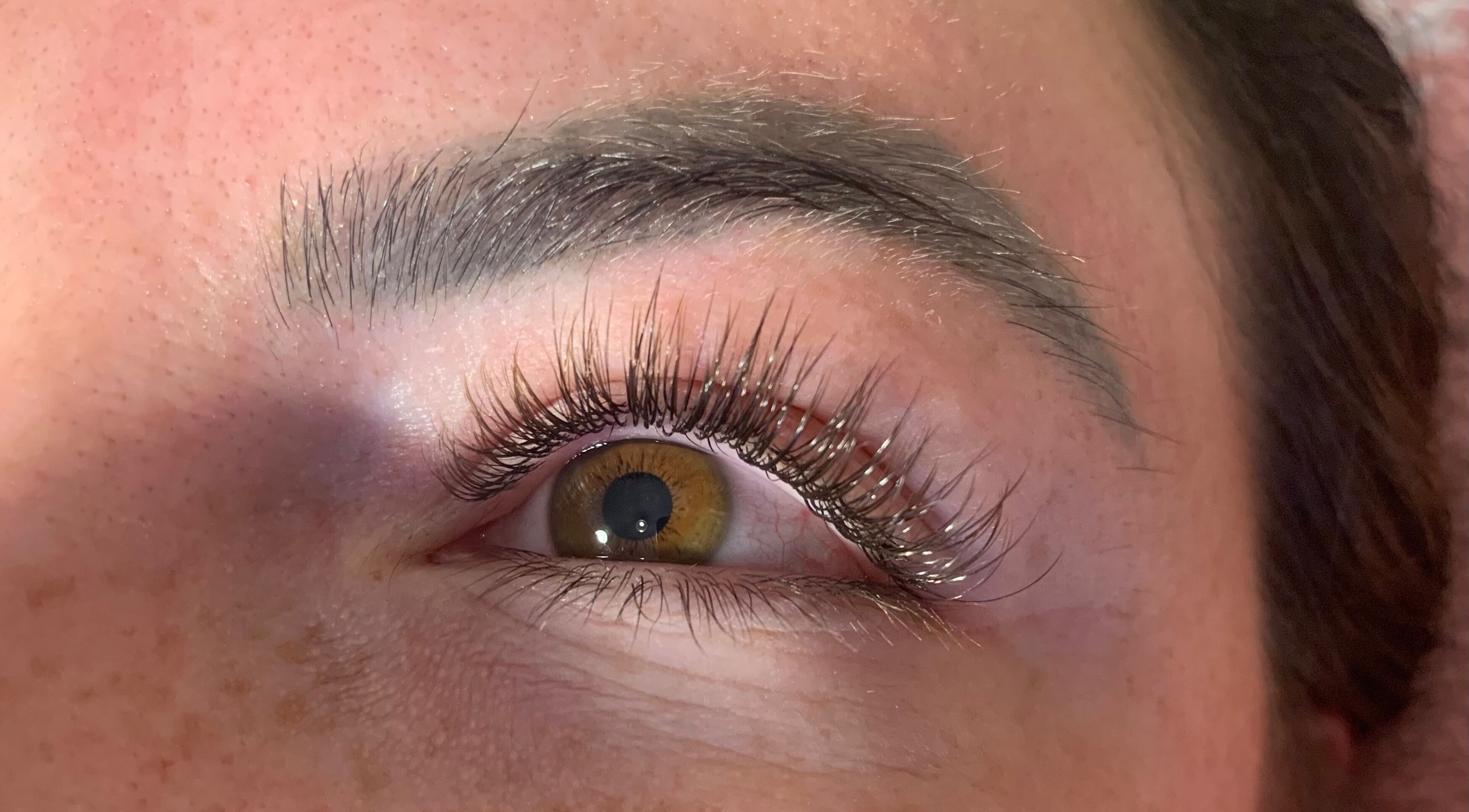 Close-up of enhanced lashes at Baillie’s Lashes, Whitley Bay, England, GB, showcasing beauty and precision.
