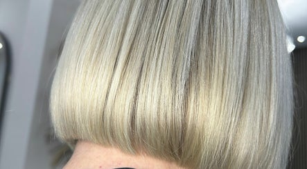 Lucy Whatnell Hairdressing image 3