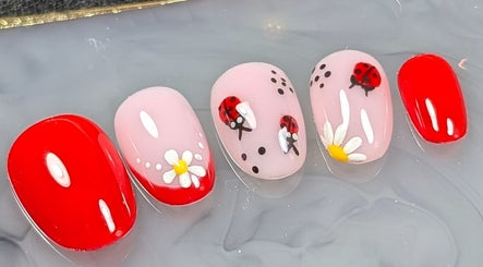 SM Nails Lashes and Co