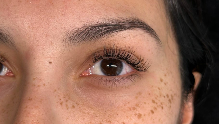 Bombshell Brow Studio -Granby- kép 1