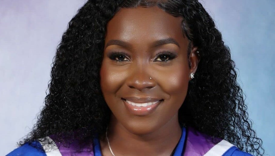 Top Faces Beauty and Cosmetics image 1