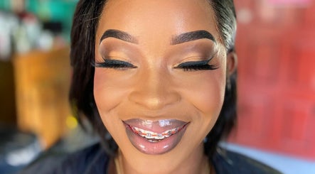 Top Faces Beauty and Cosmetics image 3